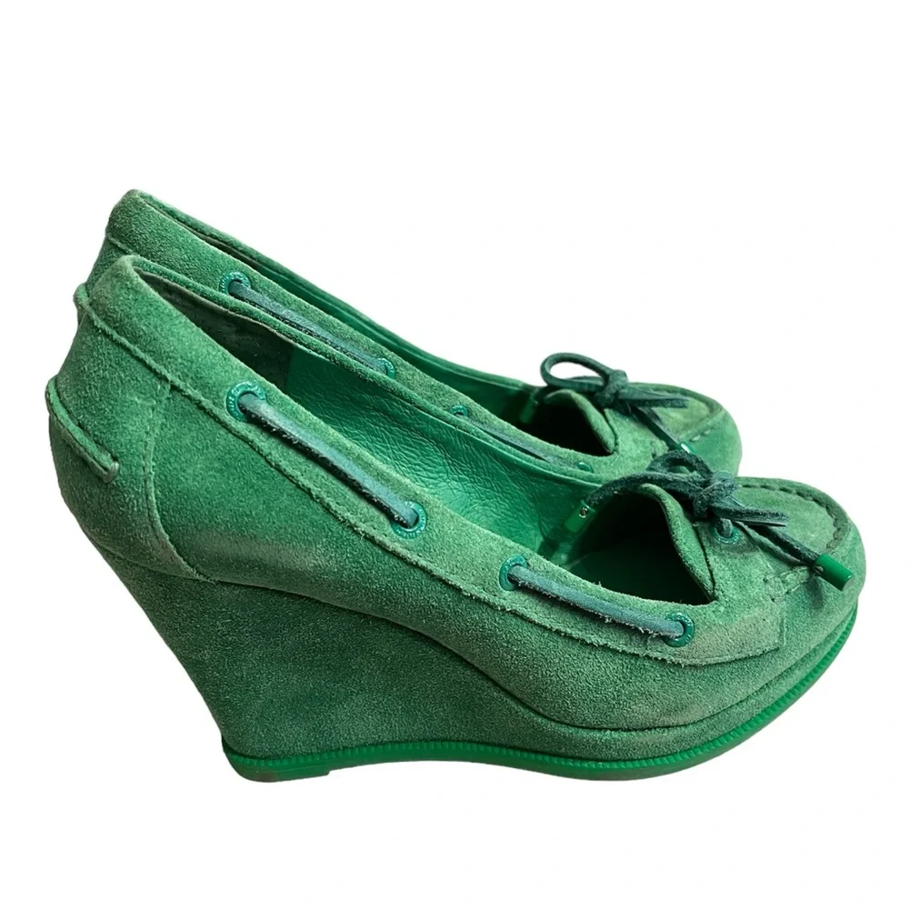 SPERRY’S size 6.5 leather upper gently worn